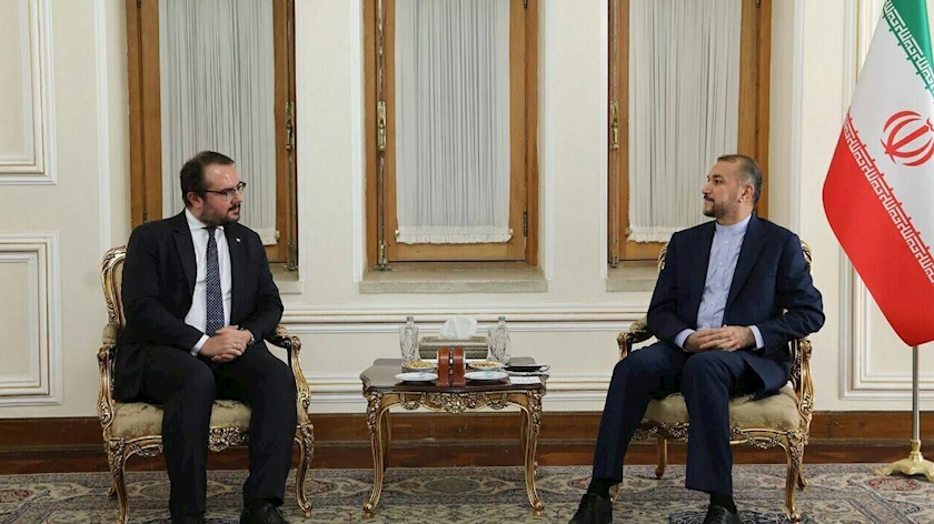 Iranpress: Iran against arming either side in Ukraine war