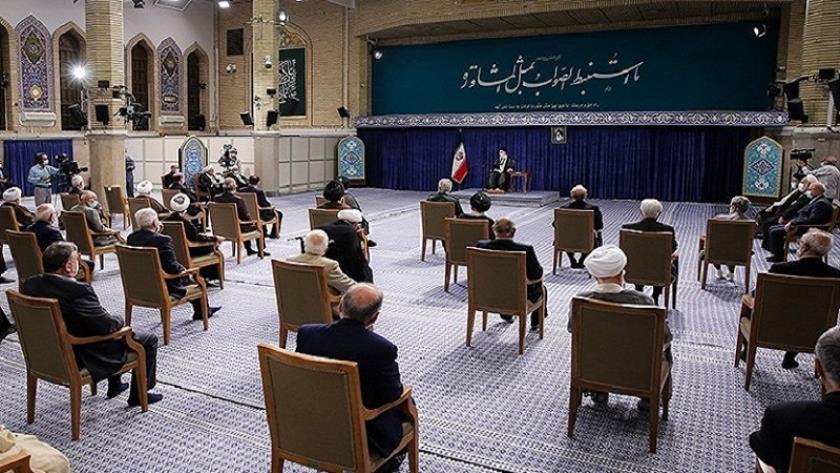 Iranpress: Leader: Expediency Council has an elevated position in Islamic system