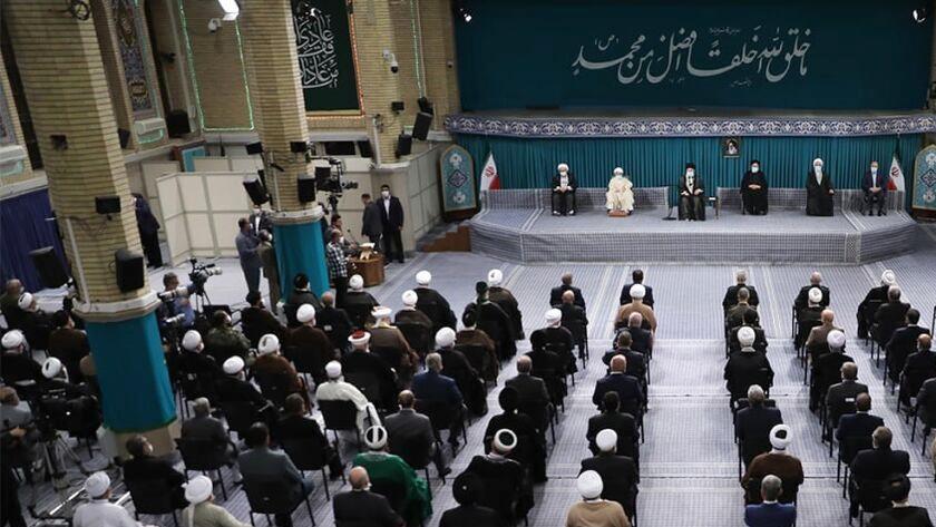 Iranpress: Sufferings of Islamic Ummah caused by division among Muslims