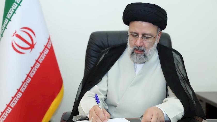 Iranpress: Pres. Raisi felicitates Chinese counterpart on his re-election