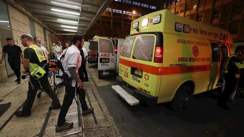 Iranpress: Palestinian youth kills one Israeli, wounds at least three others