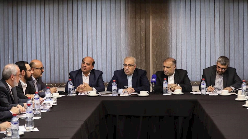 Iranpress: Russians to invest $4.5b in 7 Iran Oilfields: Minister