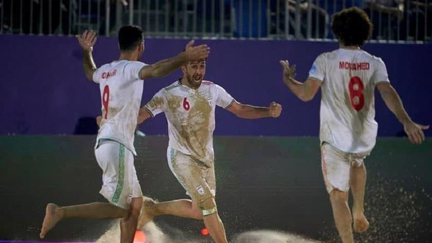 Iranpress: Iranian team advances to final match of Intercontinental Beach Soccer