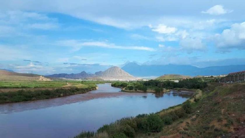 Iranpress: Iran, Turkiye hold water supply agreement summit