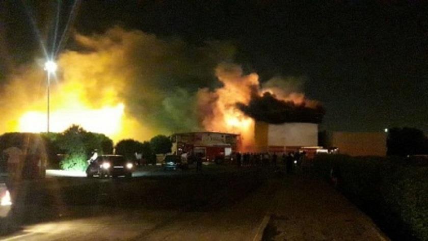 Iranpress: Fire breaks out around Israeli nuclear facilities