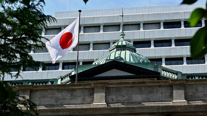 Iranpress: Japan’s economy shrinks for 1st time in a year