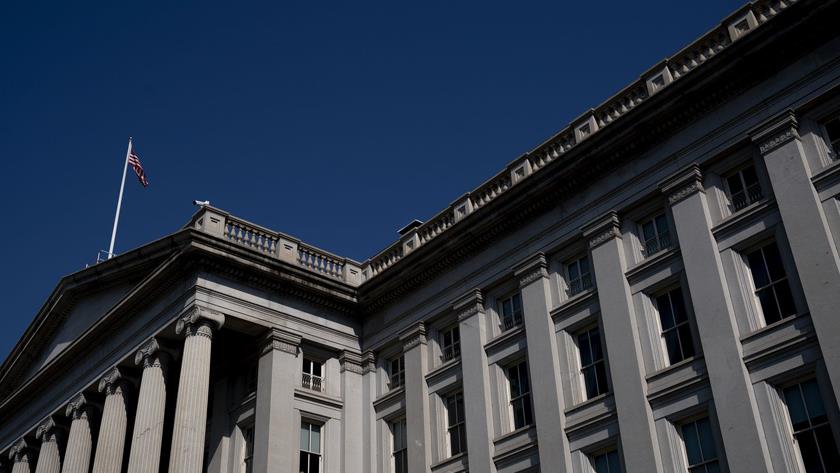 Iranpress: US extends illegal sanctions on Iran