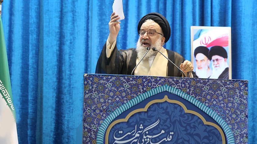 Iranpress: Tehran Friday Prayer Leader: Rioters target Islamic authority