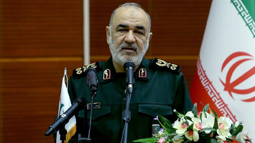Iranpress: Today, you are either with Islam, or infidels: Gen. Salami