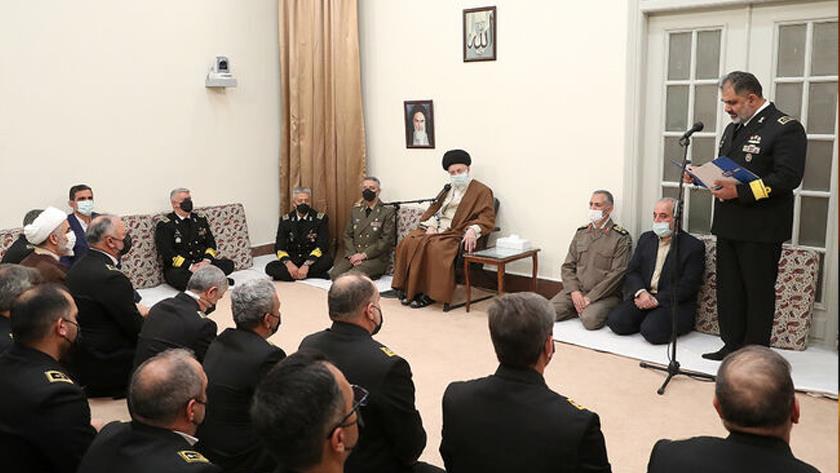 Iranpress: Use of huge capacities of sea must become common culture in Iran: Leader