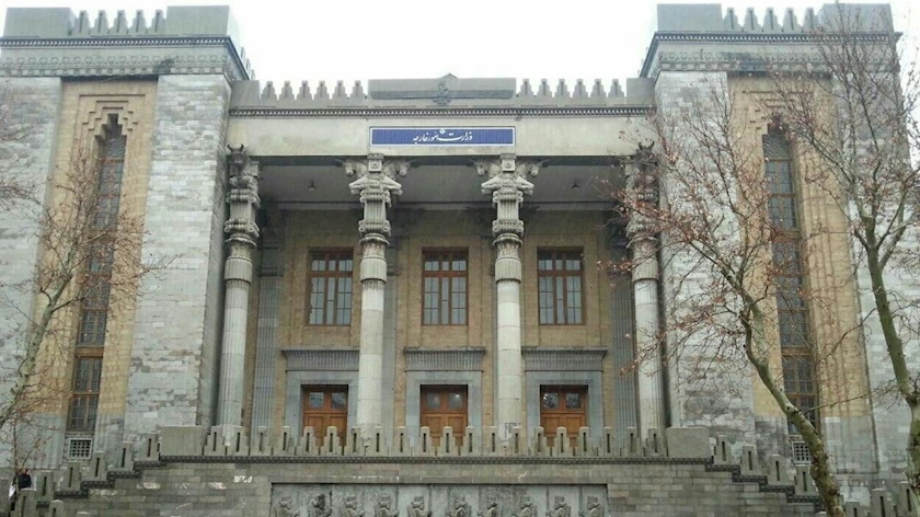 Iranpress: Iran summons French ambassador over foreign minister remarks