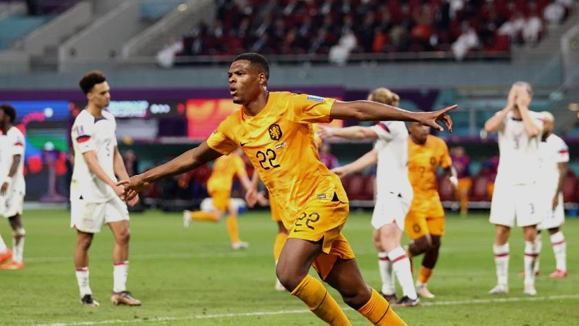Iranpress: American dream dies,  Netherlands move on at World Cup
