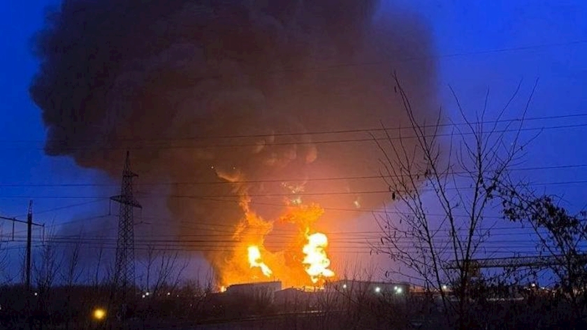 Iranpress: Ukraine comes under barrage of Russian airstrikes after mysterious blasts in airport