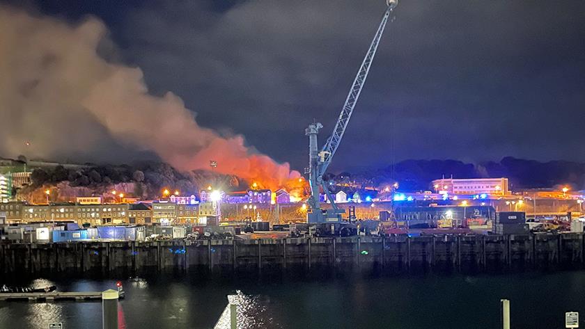 Iranpress: At least three killed, a dozen missing after Jersey flats explosion