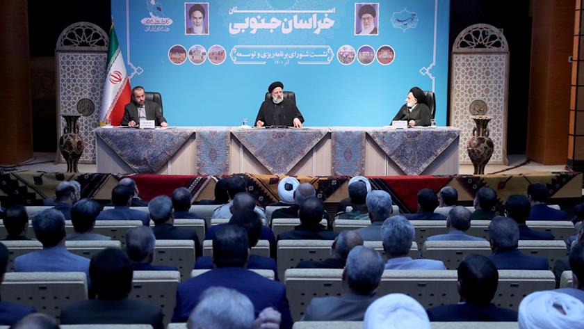 Iranpress: Employment a main concern for gov