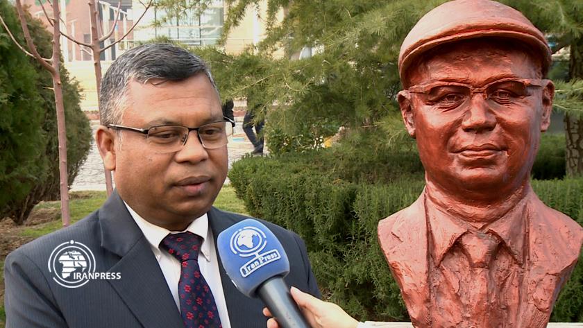 Iranpress: Bangladesh envoy emphasizes unity, cooperation among Muslim countries