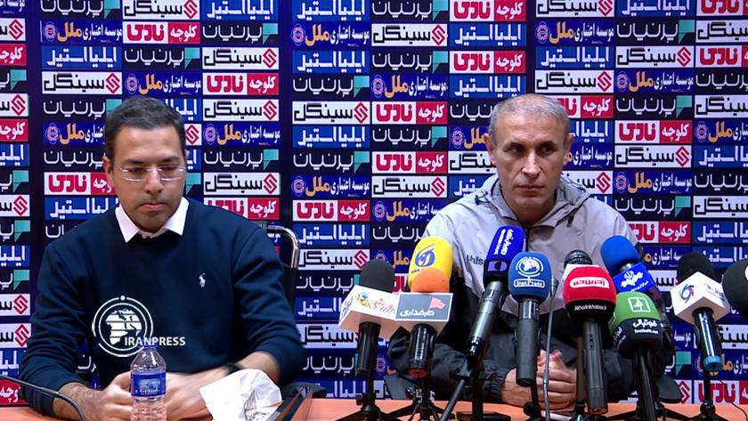 Iranpress: Persepolis coach: Reds try to hit Blues