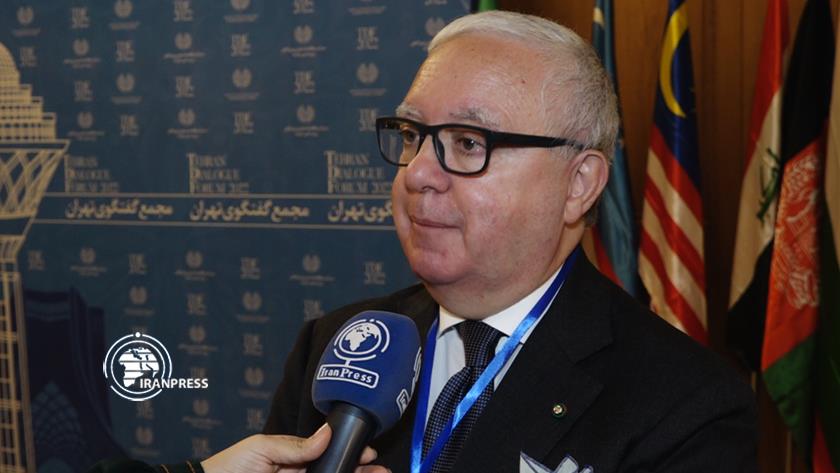 Iranpress: Channels of discussion are open: Italian official