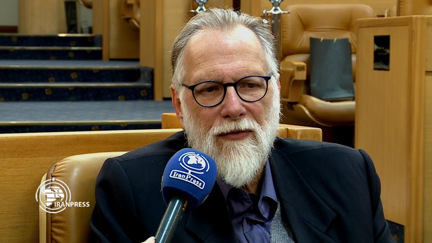 Iranpress: American philosopher