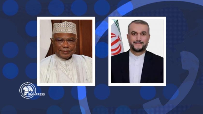 Iranpress: Iran FM, IOC Head exchange views