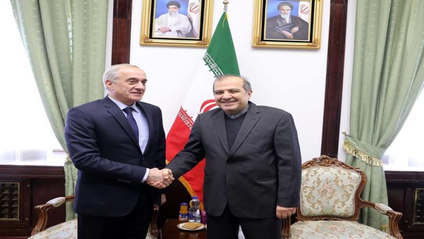 Iranpress: Iran welcomes expansion of ties with Syria