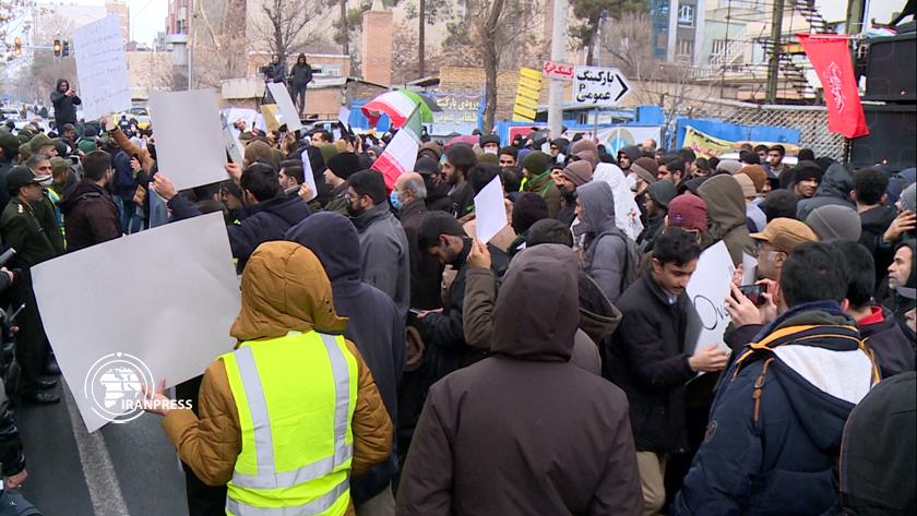 Iranpress: Iranians protest outside French embassy over French magazine insults