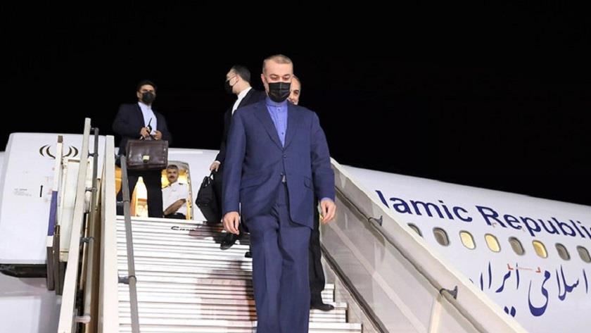 Iranpress: Iranian Foreign Minister arrives in Lebanon