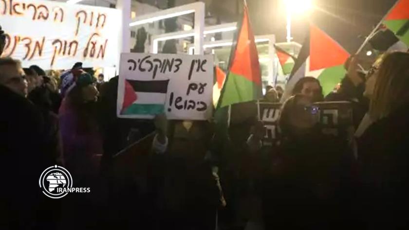 Iranpress: Thousands protest against Netanyahu government in Tel Aviv