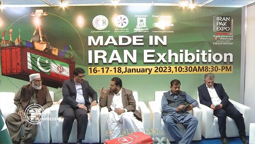 Iranpress: Pakistanis welcome 