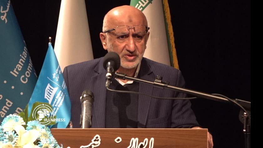 Iranpress: Iran seeks to show true face of woman