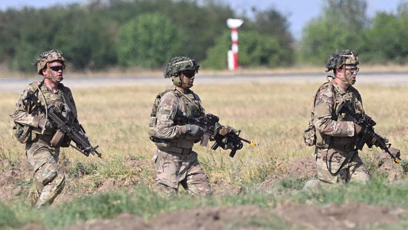 Iranpress: NATO ready for clash with Russia: Top official