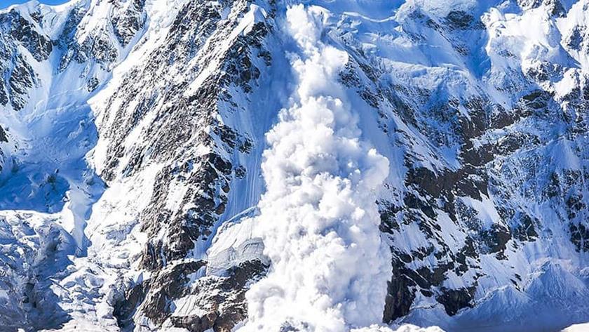 Iranpress: Avalanche kills 2, injures 3 in northern Afghanistan