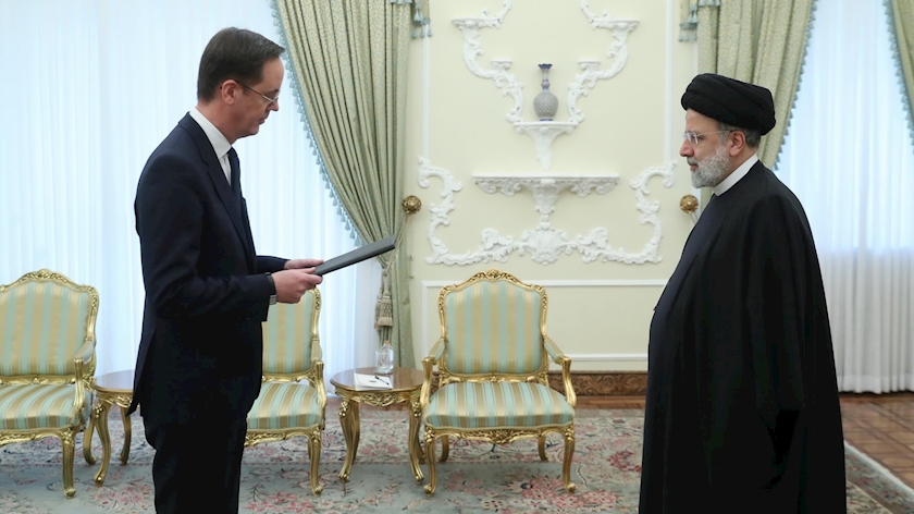 Iranpress: Raisi expresses regret over Europeans