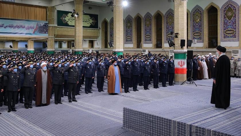 Iranpress: Iran Army more ready, effective nowdays: Leader