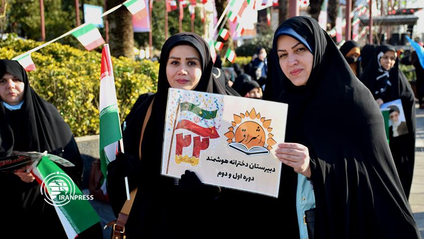 Iranpress: Pics: 44th Anniversary of Islamic Revolution victory in Gilan