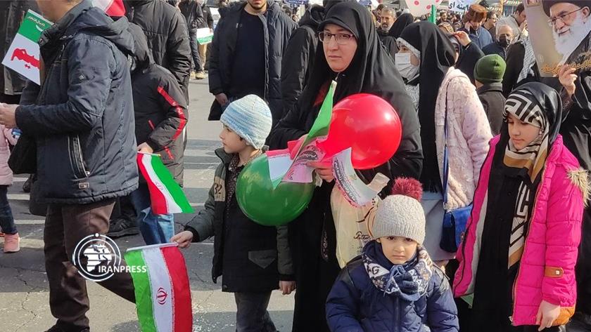 Iranpress: Pics: 44th Ceremony of Islamic Revolution victory in Tehran
