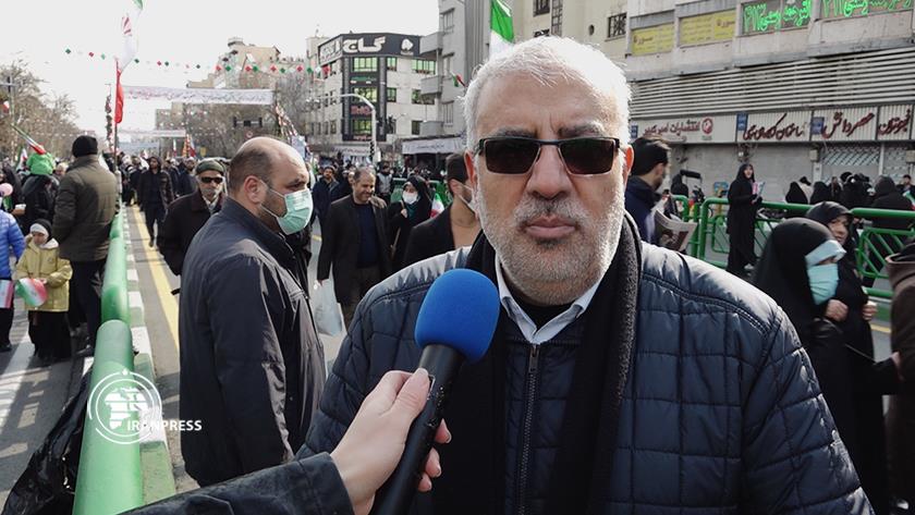 Iranpress: Oil Minister: Glorious presence of people makes our responsibility heavier