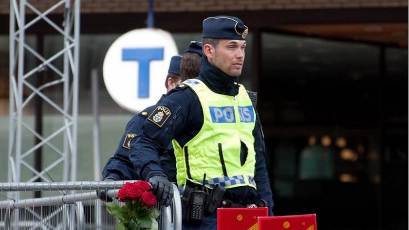 Iranpress: Sweden beefs up security following Quran-burning