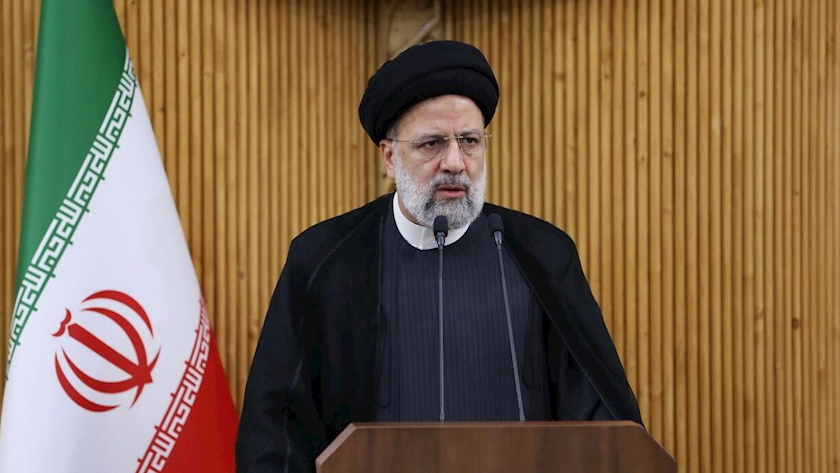 Iranpress: Iran-China to sign 20 agreements in President Raisi visit