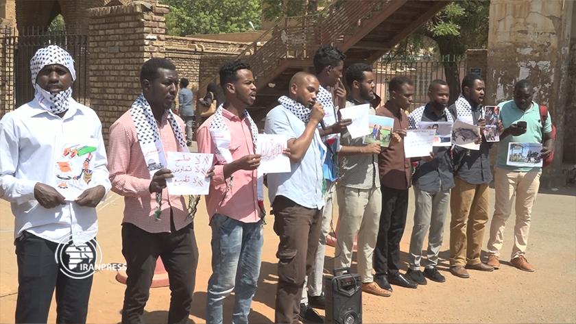 Iranpress: Sudanese students say no to normalization ties with Israel