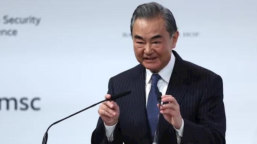Iranpress: Chinese FM dismisses US reaction to balloon as absurd and hysterical