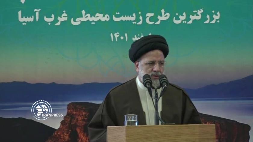 Iranpress:  Raisi inaugurates mega water supply projects in Urmia