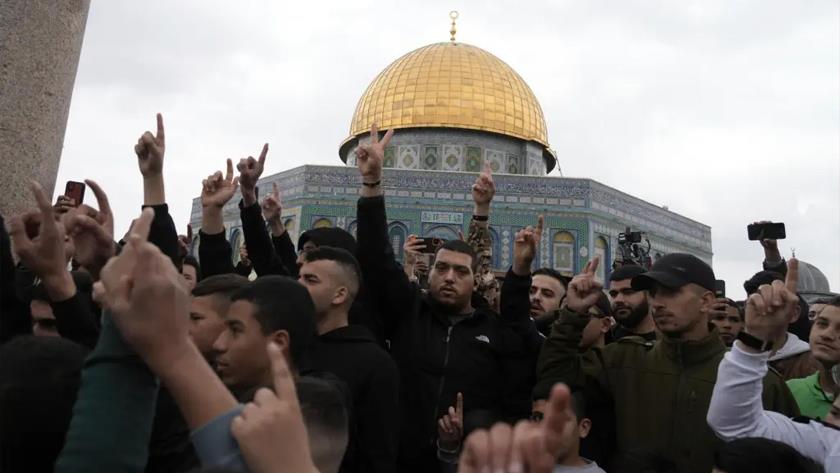 Iranpress: Palestinian youth stage anti-Zionist operations West Bank