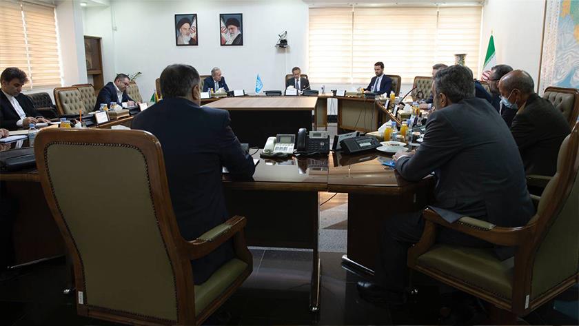 Iranpress:  Iran scales back nuclear commitment after JCPOA parties did not fulfill obligations