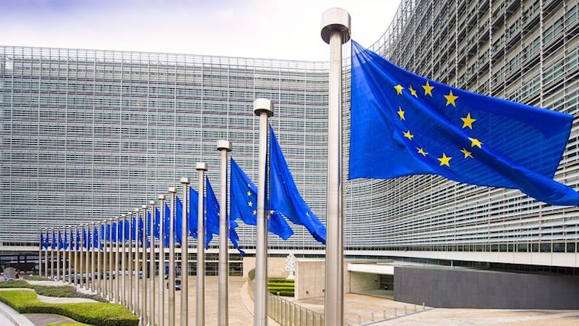 Iranpress: WhatsApp commits to amending policy on users’ contract after EU probe