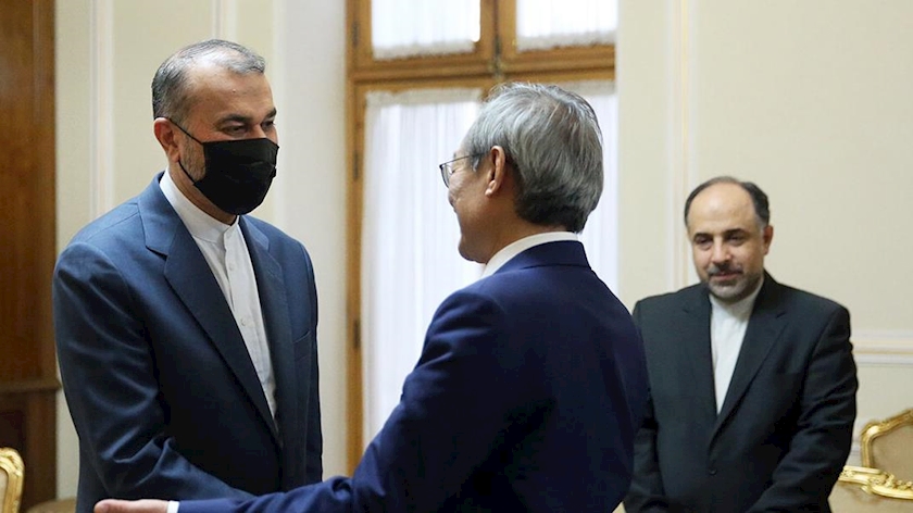 Iranpress: SCO Secretary General meets Iran FM and his deputy for political affairs