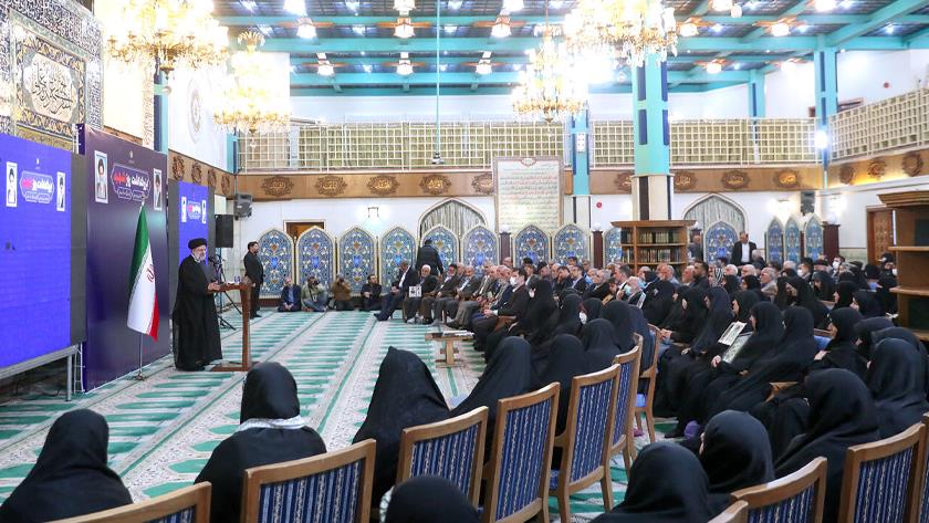 Iranpress: Enemies plot to close education, business in Iran to fail