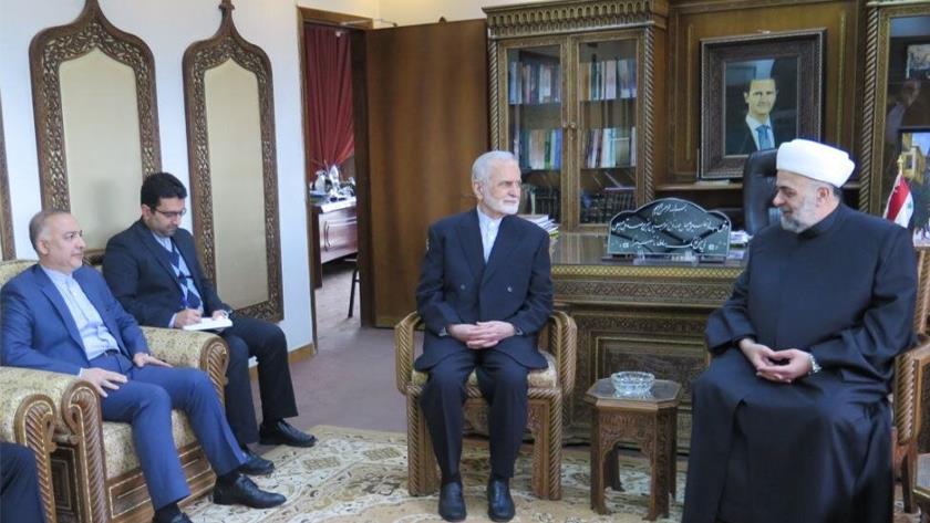 Iranpress: Fmr. Min: West should not be allowed to create division among Islamic countries