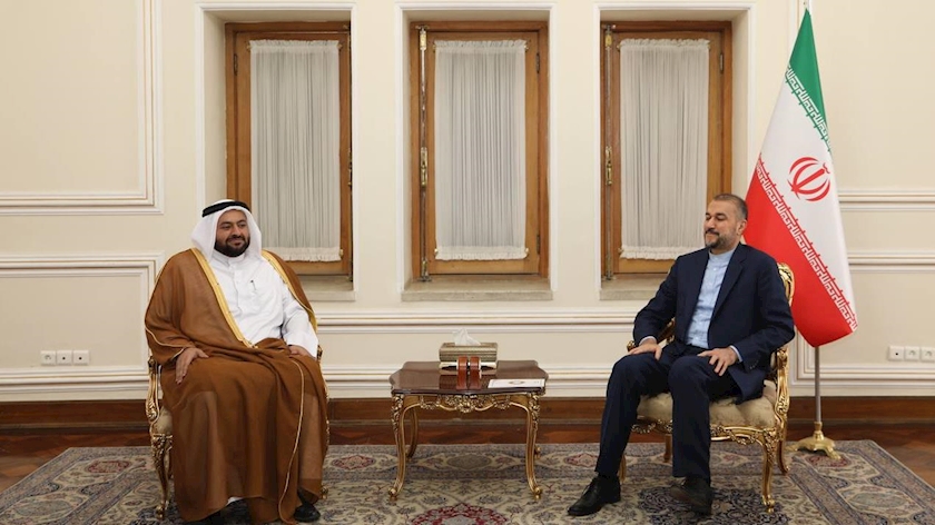 Iranpress: Iran, Qatar confer on latest development in region