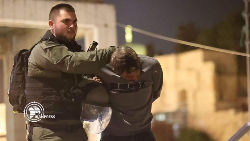Iranpress: Israeli forces attack al-Aqsa Mosque 